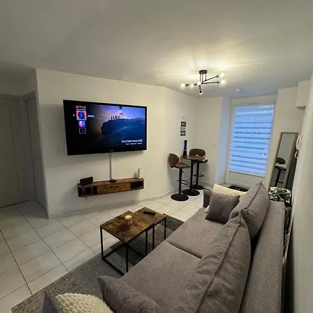 Jolie Deux Pieces Au Coeur De Apartament Nicea