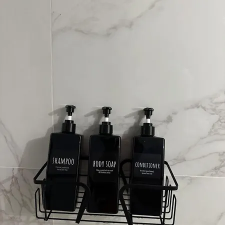 Jolie Deux Pièces Au Cœur De Nizza