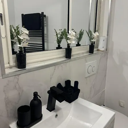 Apartamento Jolie Deux Pieces Au Coeur De Nice